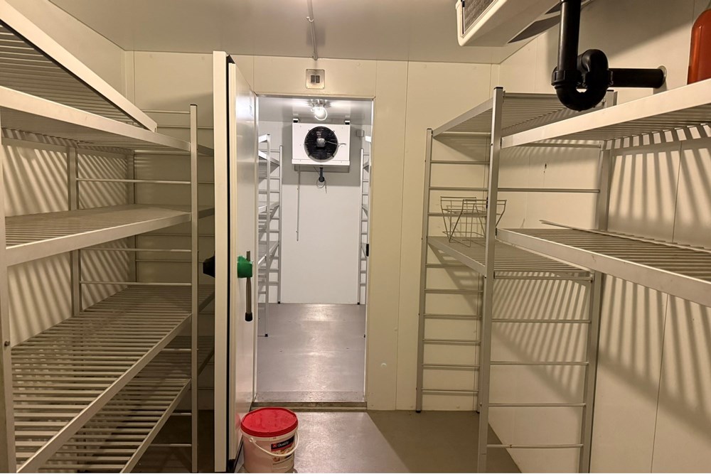 Atypisch / Aussergewöhnlich - Kauf - Schwarzenegg, Bern - IMG_4922.JPEG - 119471022-56