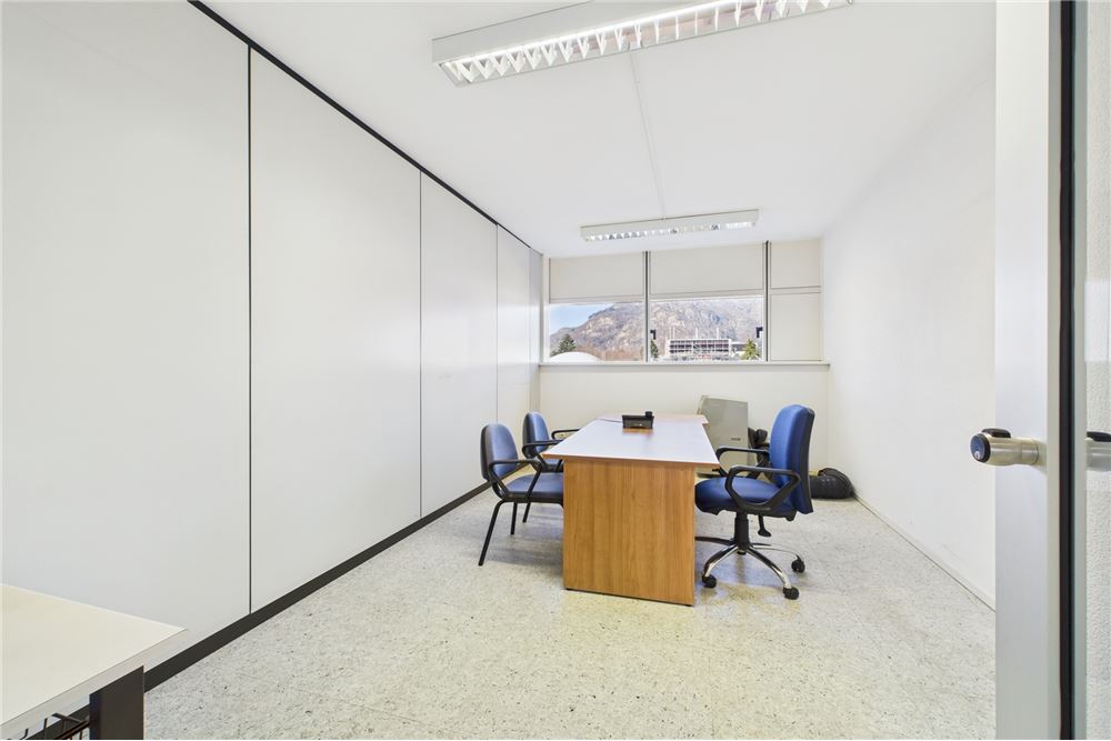 บ้านที่กั้นเป็นสองส่วน - อุตสาหกรรม - Biasca, Tessin - CH - 12 - 119001001-2933