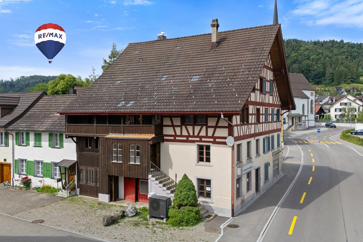 Haus mit Gewerbeanteil - Kauf - Turbenthal, Zürich - Titelbild Ballon.jpg - 110161080-46