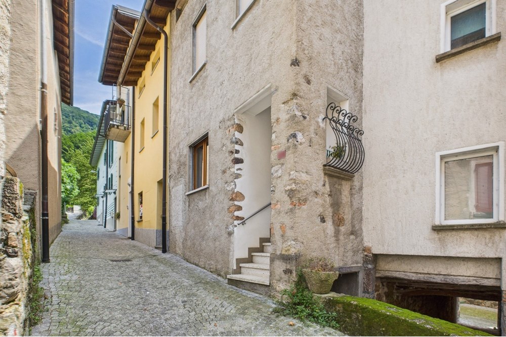 Einfamilienhaus - Kauf - Brusino Arsizio, Tessin - CAM02526G0-PR0094-STILL027_.jpg - 110410011-28