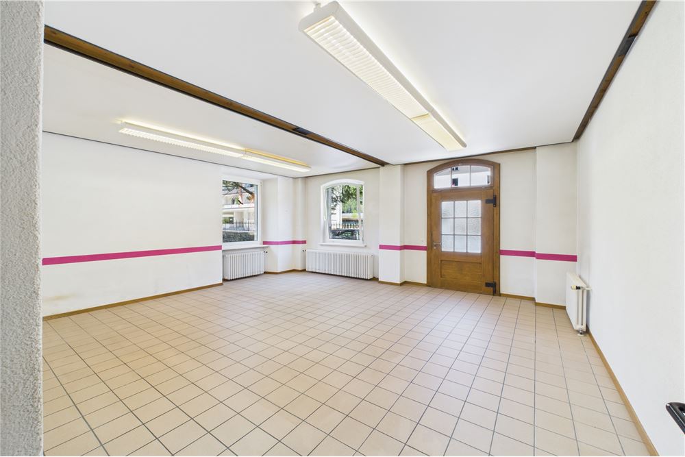 Residential - فيلا مستقله - Quinto, Tessin - CH - 66 - 119001001-2907