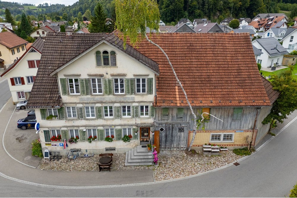 Haus mit Gewerbeanteil - Kauf - Saland, Zürich - 038 - Blitterswilerstrasse 1, 8493 Bauma  (Daniel Blake Fotografie).jpg - 110460007-1297