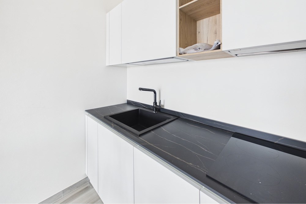 Ferienwohnung - Kauf - Ponte Tresa, Tessin - CAM02676G0-PR0070-STILL003.jpg - 119001099-93