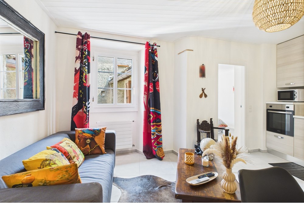 Einfamilienhaus - Kauf - Morcote, Tessin - CAM02262G0-PR0519-STILL066.jpg - 119921001-366