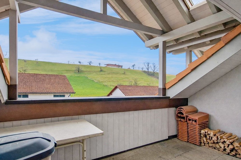 Wohnung - Kauf - Kaisten, Aargau - Kaisten-Eigenmatt-20-45-Zimmer-zu-kaufen-Ausblick-vom-Balkon(2).jpg - 110091023-68