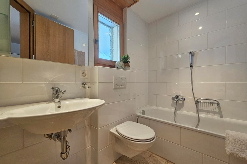 Ferienwohnung - Kauf - Saas-Fee, Wallis - 1000113271_edited.jpeg - 116400006-184