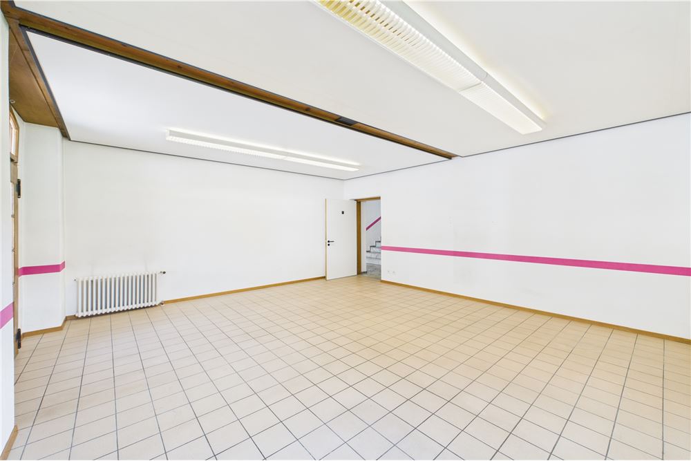 Residential - فيلا مستقله - Quinto, Tessin - CH - 67 - 119001001-2907