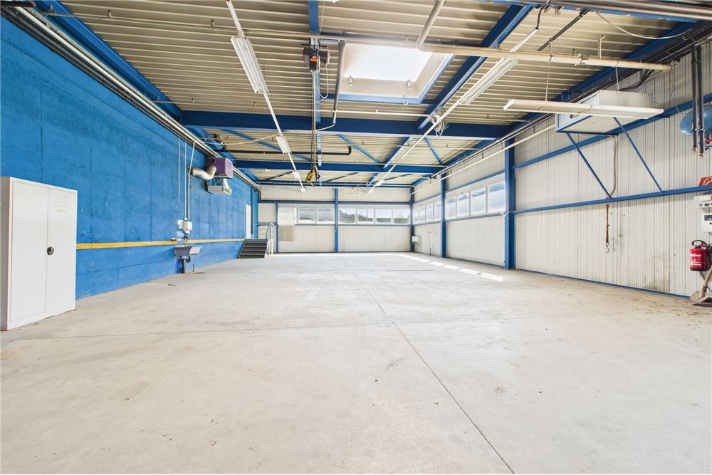 บ้านที่กั้นเป็นสองส่วน - อุตสาหกรรม - Biasca, Tessin - CH - 41 - 119001001-2933