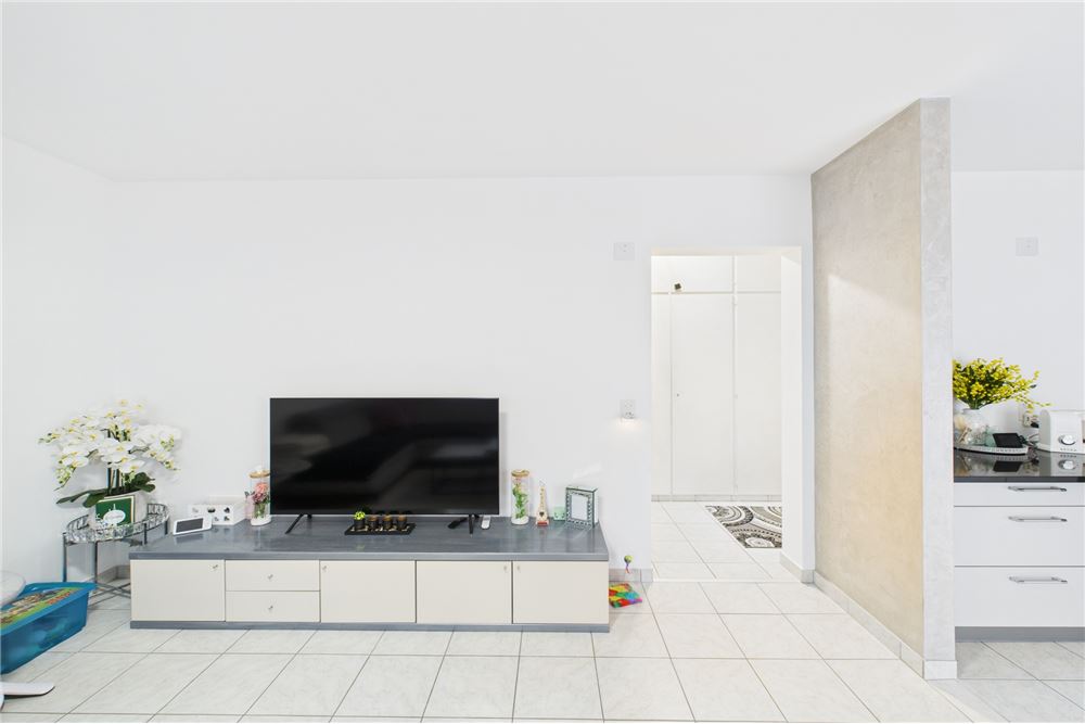 Residential - Multi-Family - Biasca, Tessin - CH - 112 - 119001091-66