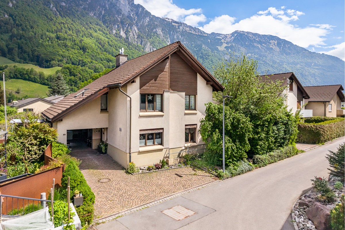 Einfamilienhaus - Kauf - Glarus, Glarus - 500kb_20260505_14021616_032.jpg - 118641001-927