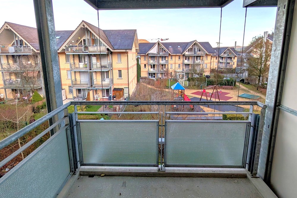 Wohnung - Kauf - Liestal, Basel-Landschaft - Balkon OG.JPG - 110031038-7