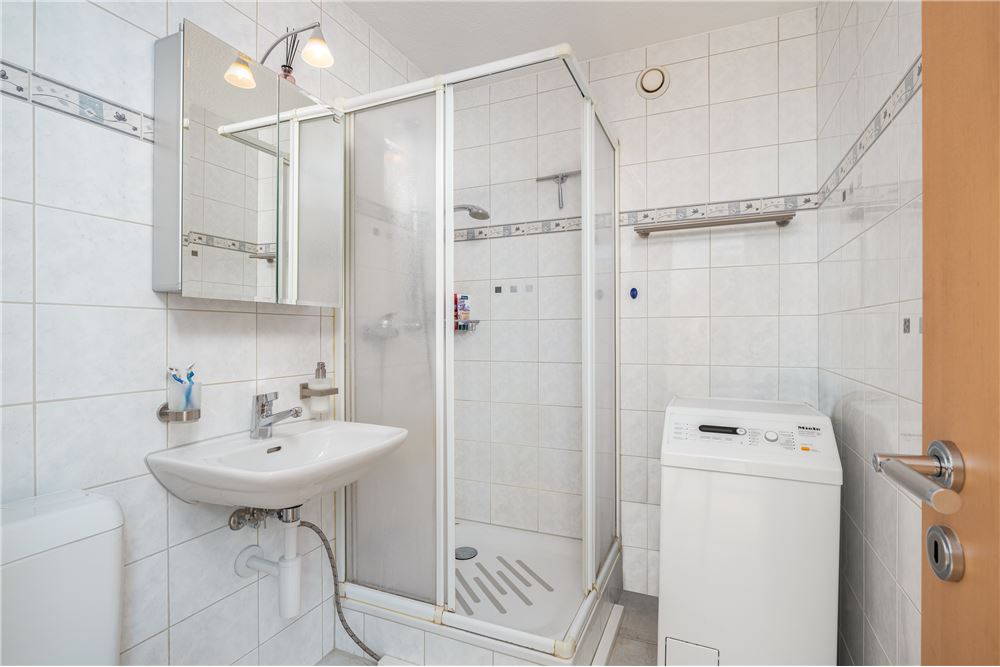 Residential Condo/Apartment Regensdorf, Zurich CH 11847101348