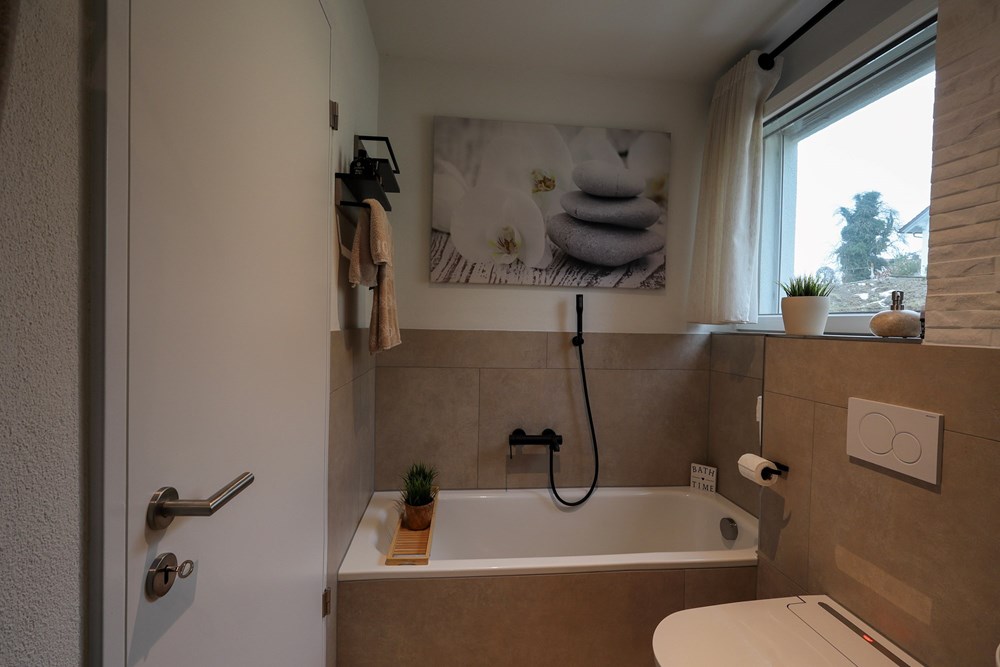 Doppelhaushälfte - Kauf - Pfeffikon, Luzern - Nasszelle 2.jpg - 111301001-1