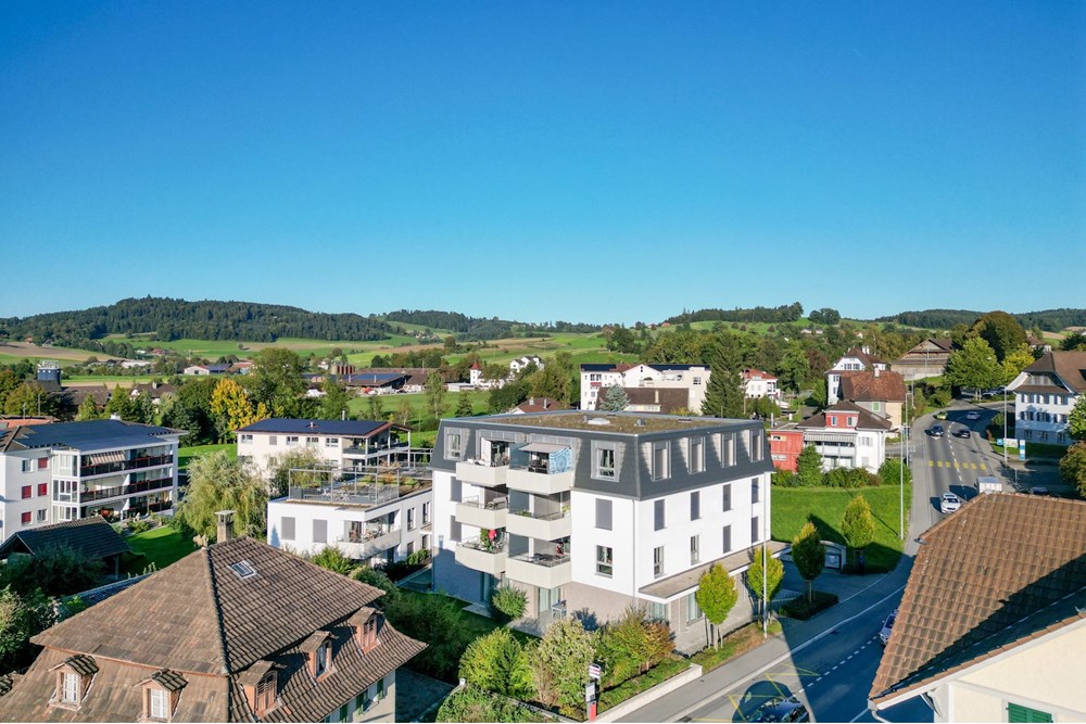 Gemischte Immobilie - Kauf - Grosswangen, Luzern - dji_fly_20250918_180350_35_1758211736710_photo.JPG - 118181057-169