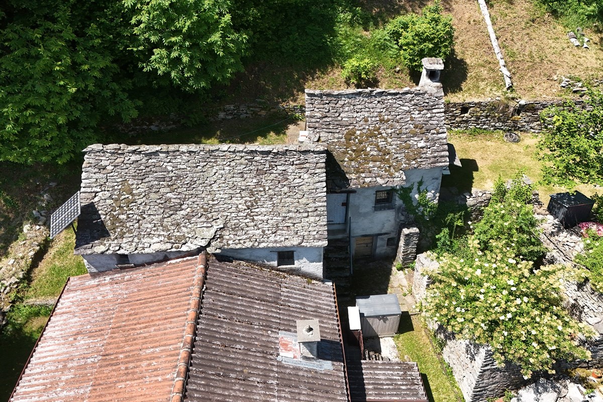 Einfamilienhaus - Kauf - Gorduno, Tessin - Drone Gorduno-6.JPG - 119291028-12