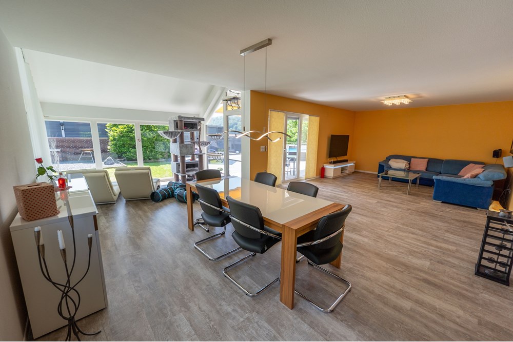 Einfamilienhaus - Kauf - Hellikon, Aargau - Remax-Hellikon-Chesselacker 22-062.jpg - 110031036-73