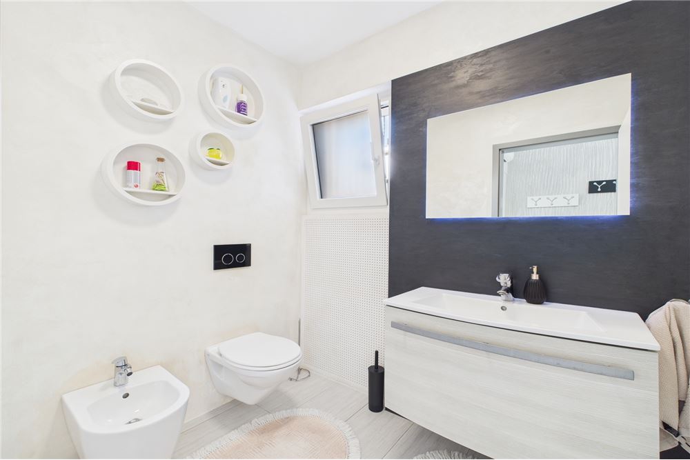 Residential - Multi-Family - Biasca, Tessin - CH - 79 - 119001091-66