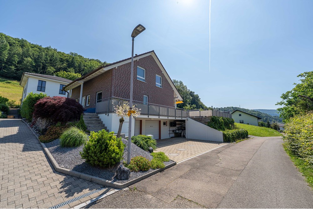 Einfamilienhaus - Kauf - Hellikon, Aargau - Remax-Hellikon-Chesselacker 22-022.jpg - 110031036-73