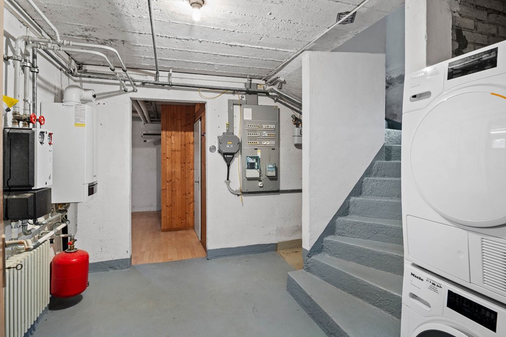 Einfamilienhaus - Kauf - Wohlen AG, Aargau - Flur UG.jpg - 111241001-30