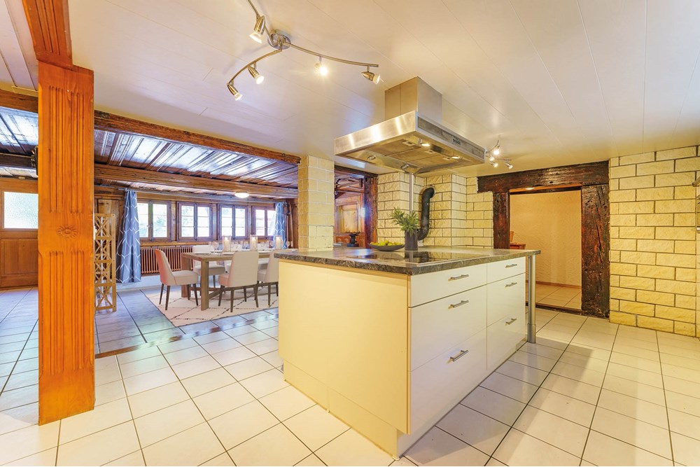 Résidentiel - Ferme - Charmey (Gruyère), Freiburg - CH - Kitchen.jpg - 119791003-374