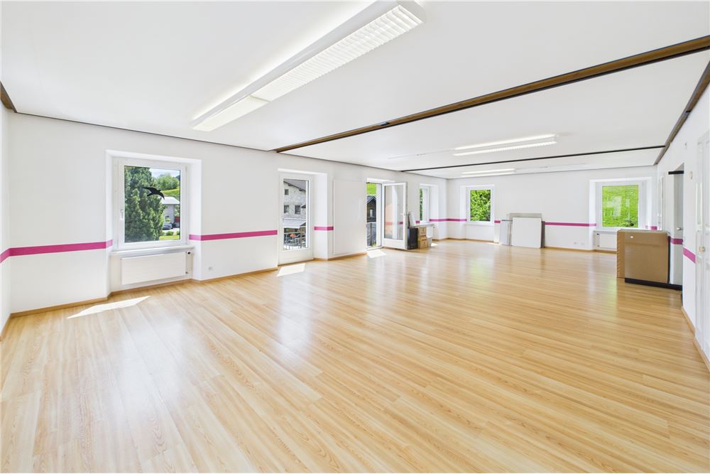 Comercial - Edificio - Quinto, Tessin - CH - 10 - 119001001-2893