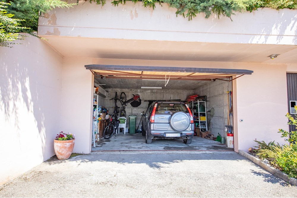 Villa - Kauf - Vitznau, Luzern - 253A6669.jpg - Garage - 119871001-102