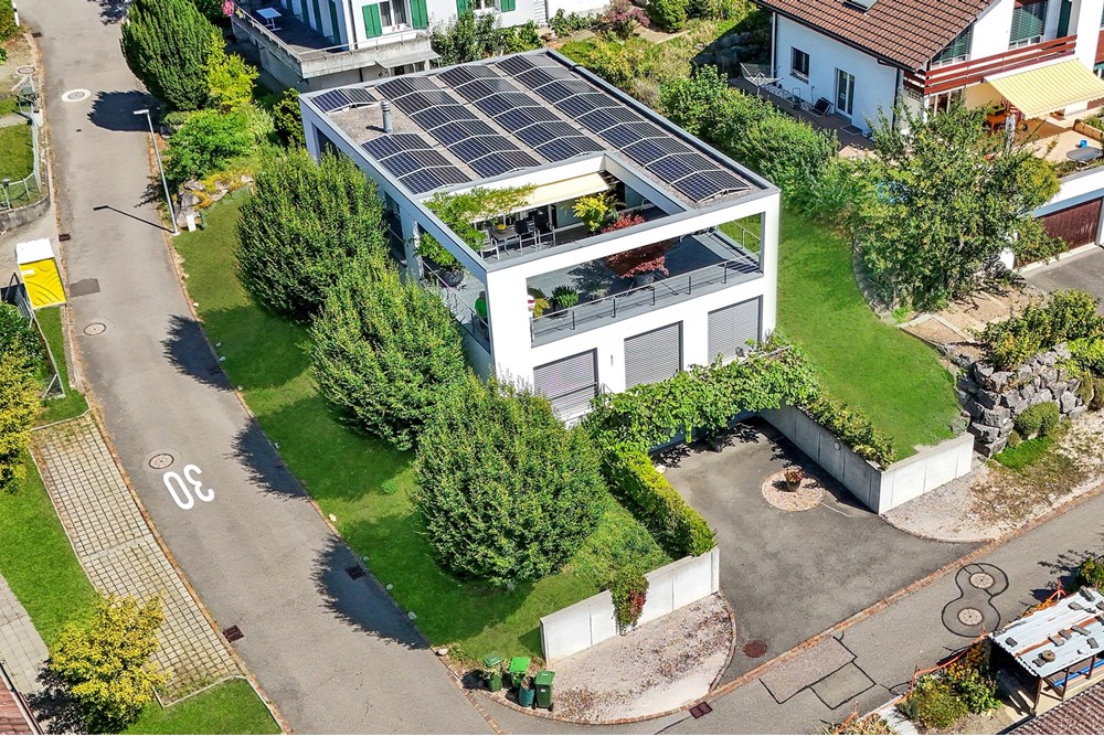 Einfamilienhaus - Kauf - Küttigen, Aargau - F_3zu2_Aussenansicht von Links oben_Eibenweg 1_Küttigen_gr.jpg - 119841002-85