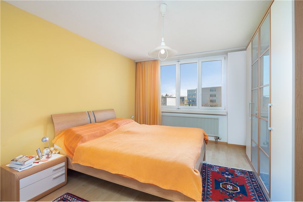 Residential Condo/Apartment Regensdorf, Zurich CH 11847101348