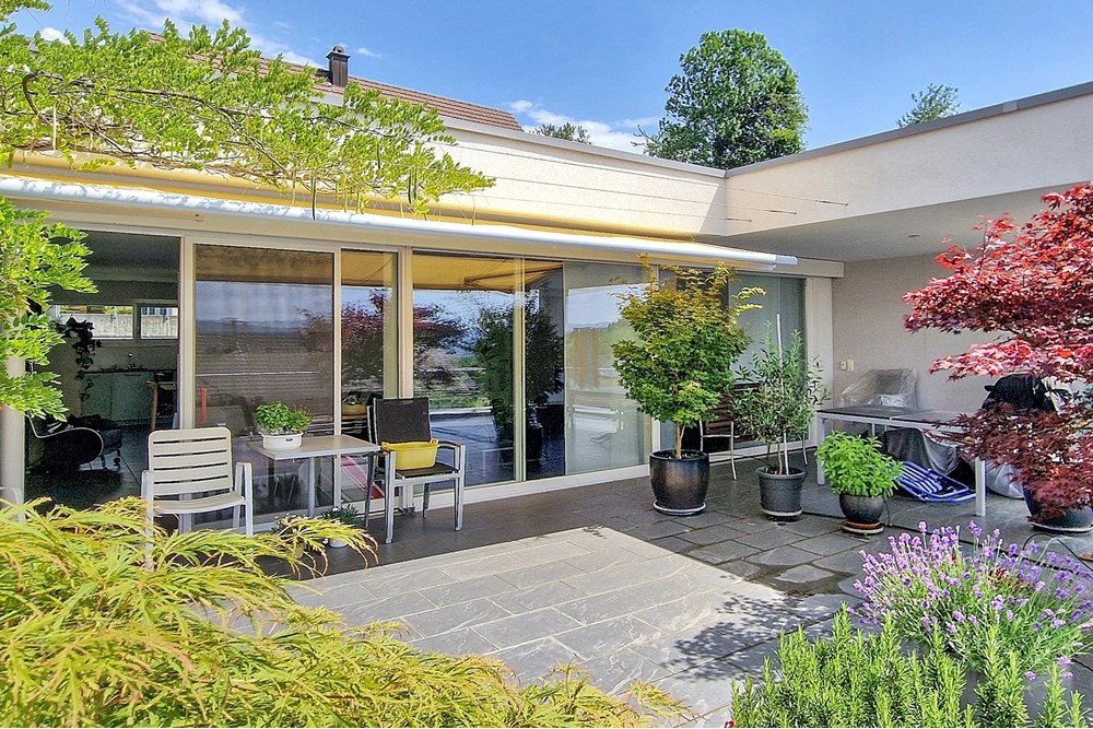 Einfamilienhaus - Kauf - Küttigen, Aargau - F_4zu3_Terrasse von L nach Innen_Eibenweg 1_Küttigen.jpg - 119841002-85