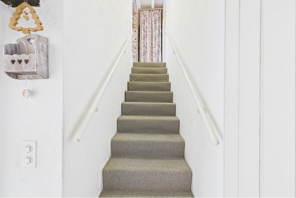 Einfamilienhaus - Kauf - Aranno, Tessin - 17. Scale per salire al 2P.jpg - 119001097-26