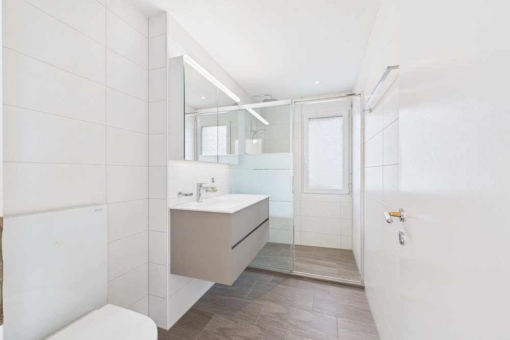 Doppelhaushälfte - Kauf - Oberlunkhofen, Aargau - CAM02442G0-PR0153-STILL034.jpg - Badezimmer - 111281001-46