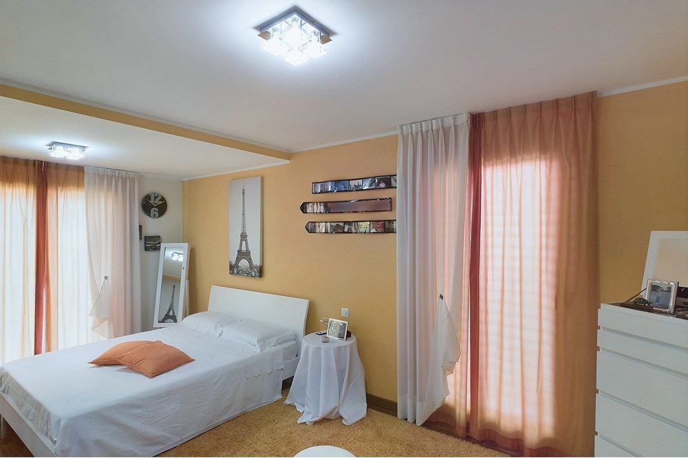 Wohnung - Haus - Lugano, Tessin - CH - CAM02262G0-PR0309-STILL034.jpg - 119001050-301