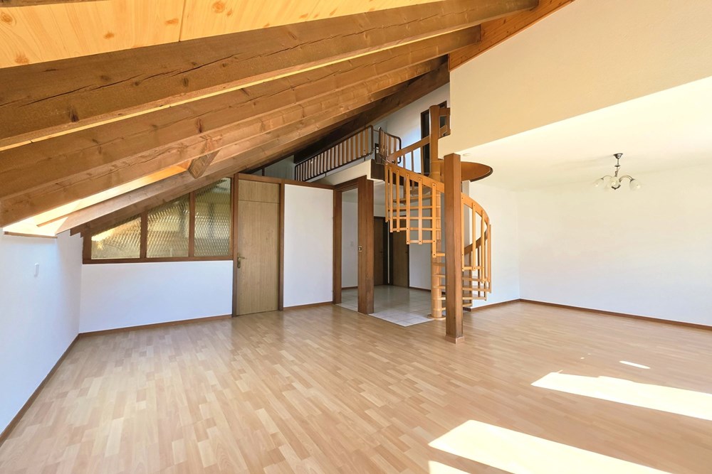 Wohnung - Kauf - Susten, Wallis - 5.5 Zi-Duplexwohnung in Susten_Wohnbereich b1.jpg - 119101007-732