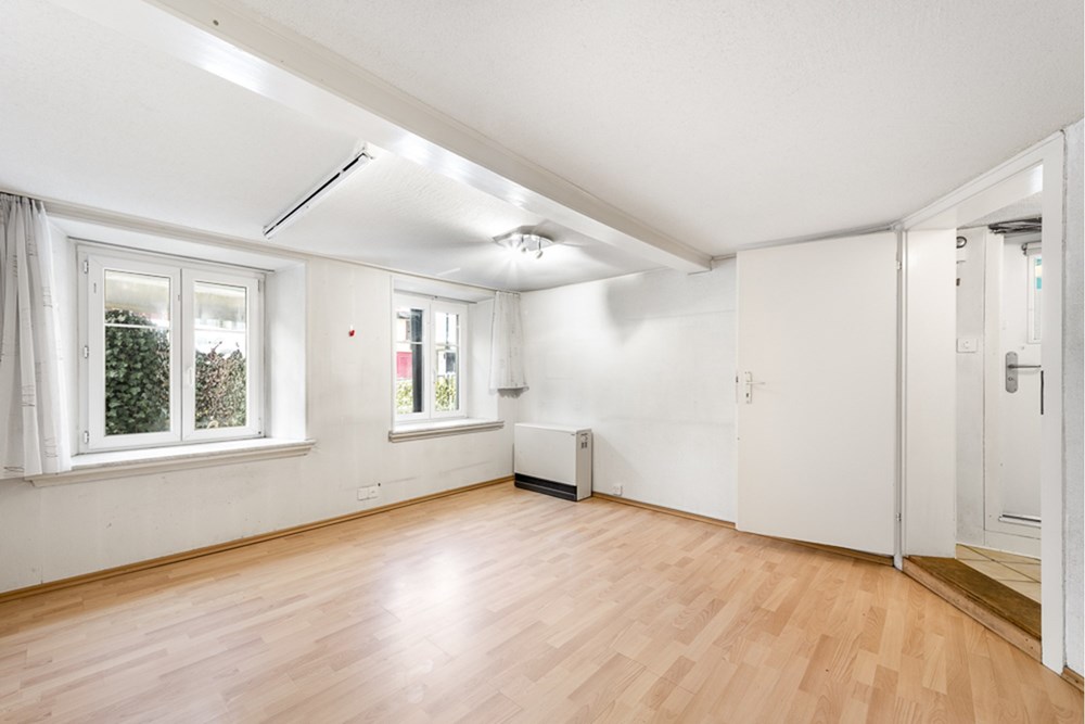 Einfamilienhaus - Kauf - Schwanden GL, Glarus - 500kb_20260113_09535454_004.jpg - 118641001-910