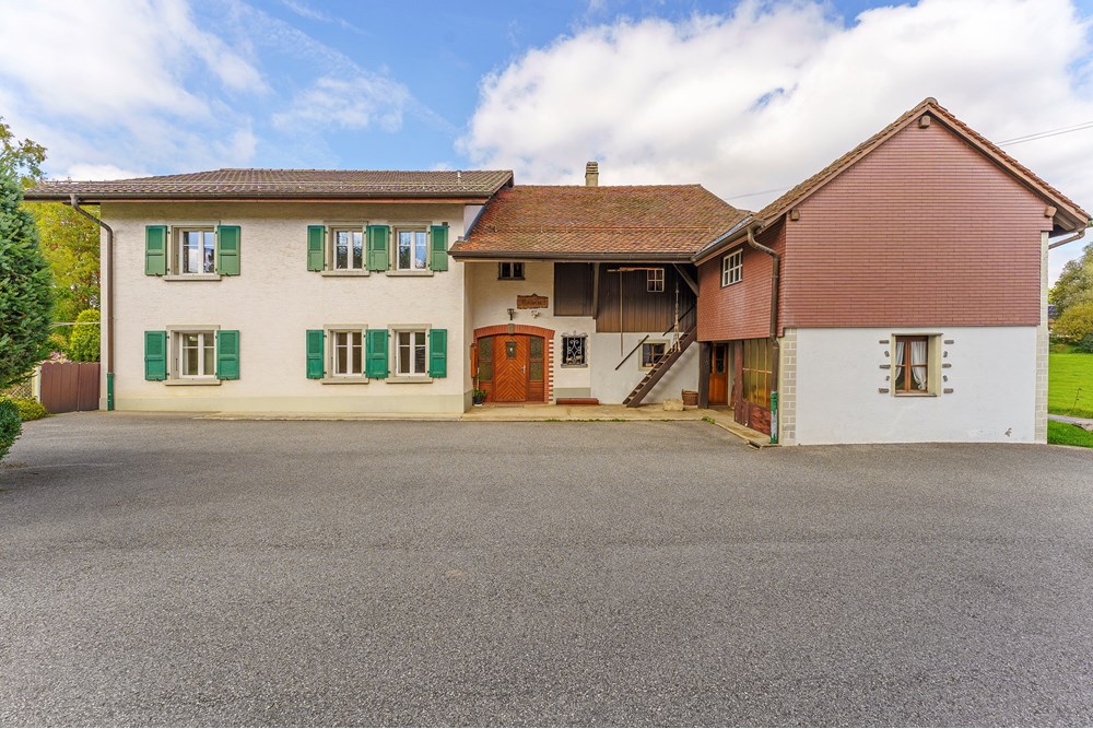 Résidentiel - Ferme - Epalinges, Waadt - CH - Parking 1.jpg - 119791003-380