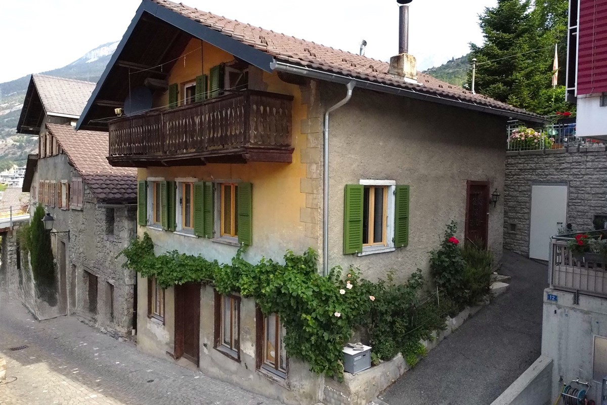 Einfamilienhaus - Kauf - Leuk Stadt, Wallis - EFH Leuk-Stadt_Hausansicht.JPG - 119101007-743