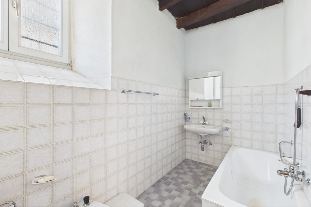 Mehrfamilienhaus - Kauf - Caneggio, Tessin - CAM02526G0-PR0129-STILL015_.jpg - 110410011-59