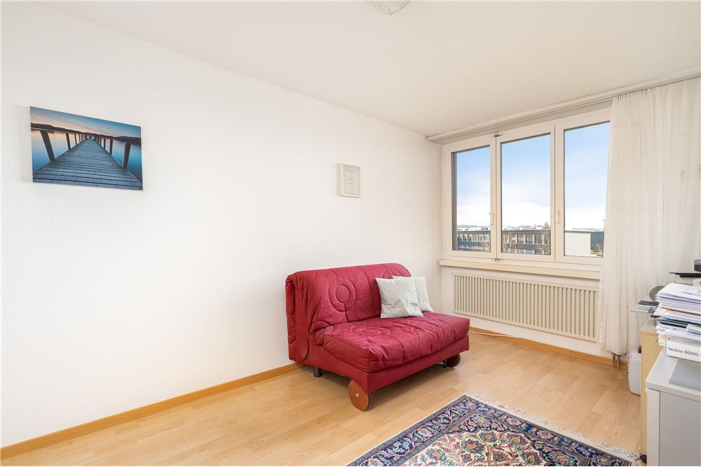 Residential Condo/Apartment Regensdorf, Zurich CH 11847101348