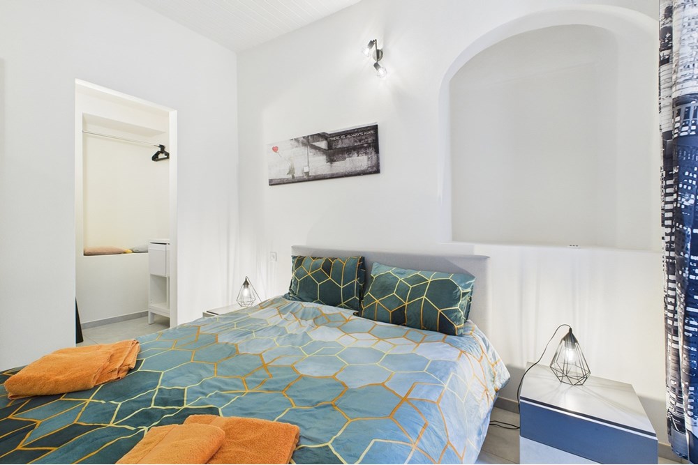 Einfamilienhaus - Kauf - Morcote, Tessin - CAM02262G0-PR0519-STILL047.jpg - 119921001-366