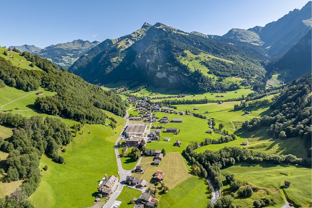 Wohnung - Kauf - Elm, Glarus - 500kb_20230811_10030707_017.jpg - 118641001-917