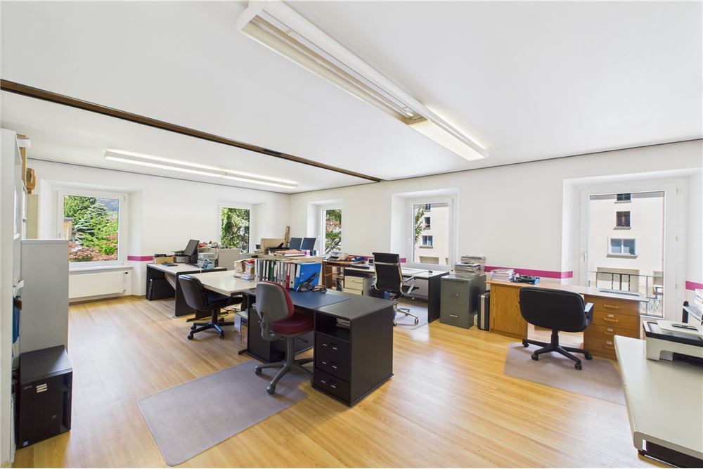 Residential - فيلا مستقله - Quinto, Tessin - CH - 58 - 119001001-2907