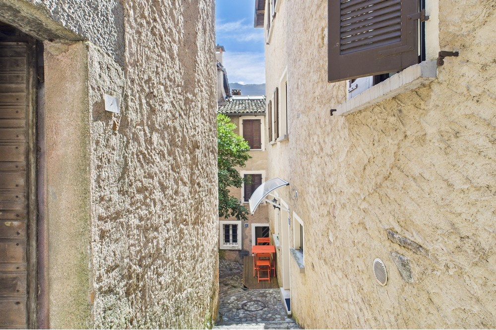 Einfamilienhaus - Kauf - Morcote, Tessin - CAM02262G0-PR0570-STILL007.jpg - 119921001-378