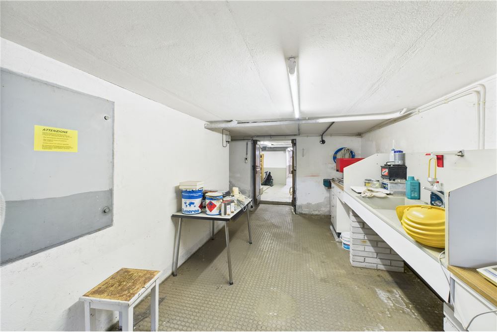 Residential - فيلا مستقله - Quinto, Tessin - CH - 77 - 119001001-2907