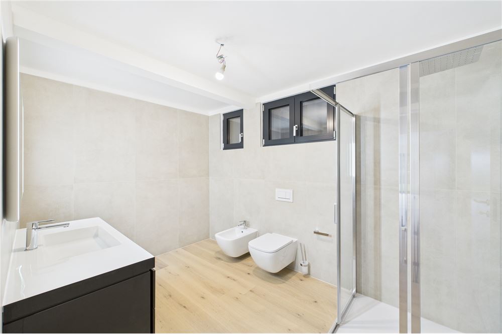 Residencial - Villa - Breganzona, Tessin - CH - 52 - 119001001-2882