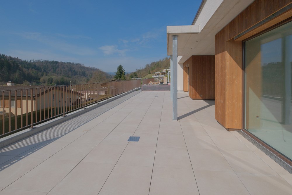 Wohnung - Kauf - Mettau, Aargau - Bearbeitet_Terasse_Weitsicht.jpg - 115360003-538