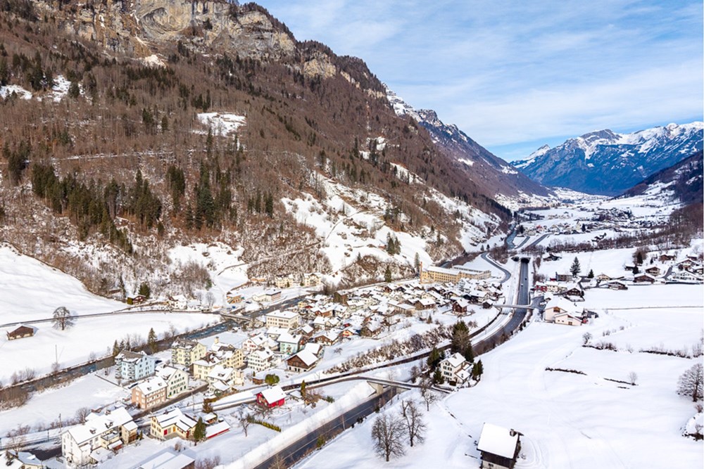 Einfamilienhaus - Kauf - Rüti GL, Glarus - 500kb_20260116_11482525_029.jpg - 118641001-911