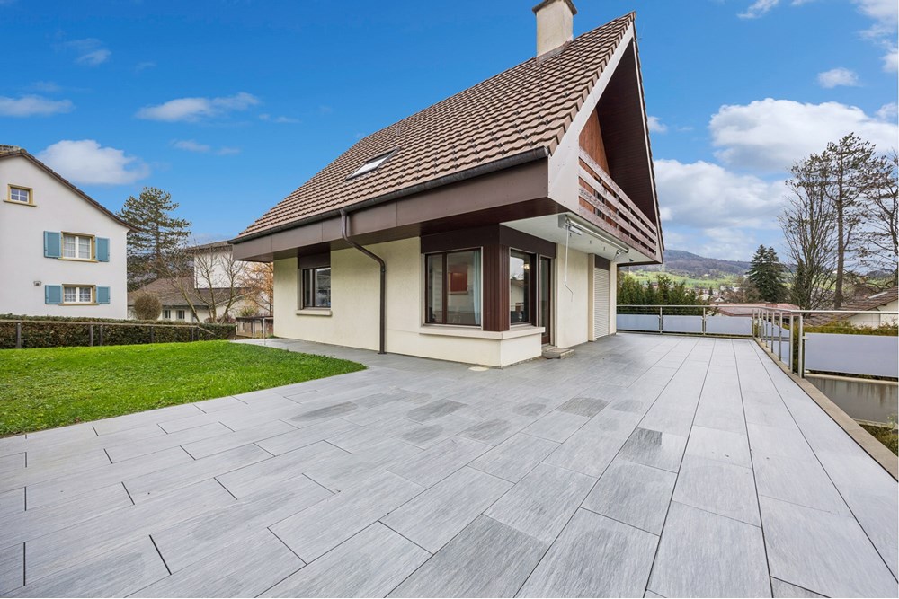 Einfamilienhaus - Kauf - Gelterkinden, Basel-Landschaft - 0.jpg - 118661009-352