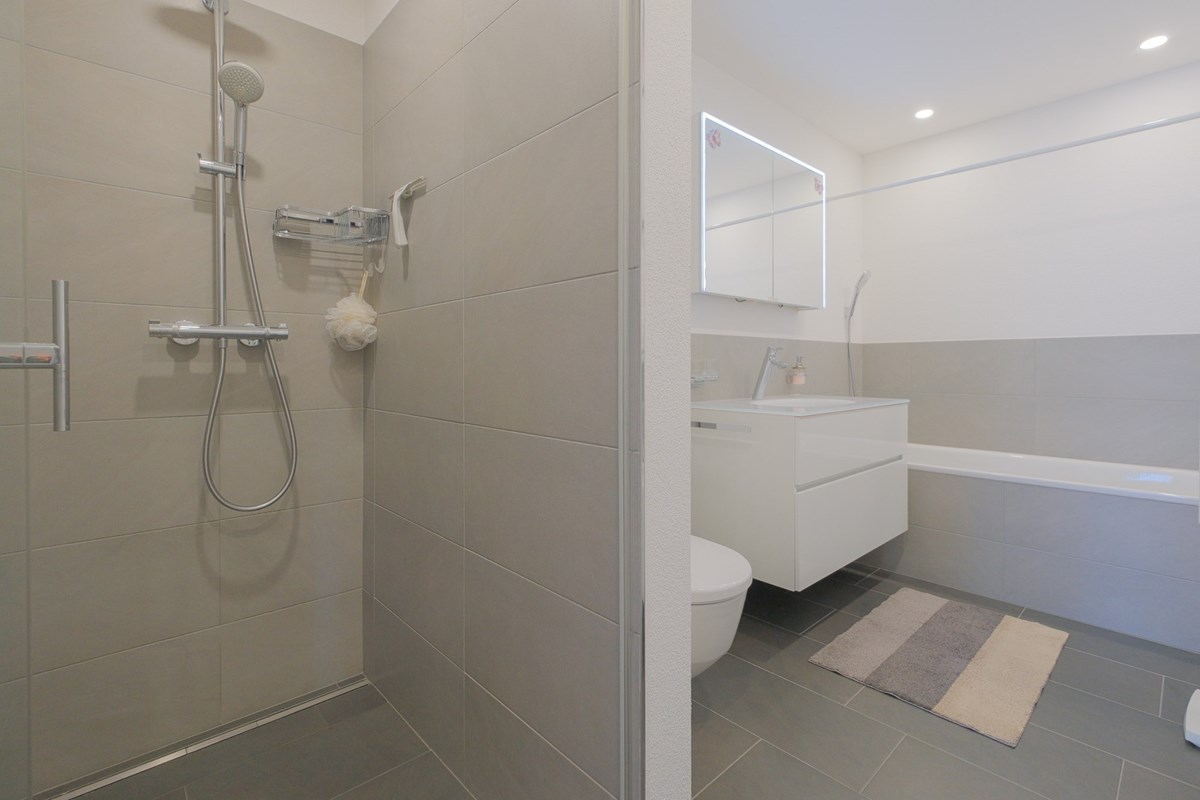 Maisonette - Kauf - Brugg AG, Aargau - Zu verkaufen Brugg Habsburgerstrasse Dachmaisonette Remax Ramon Schmid (36).jpg - 115360020-26