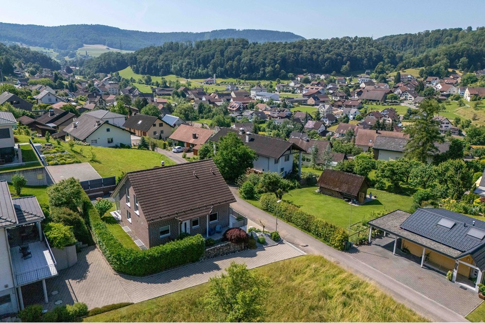 Einfamilienhaus - Kauf - Hellikon, Aargau - Remax-Hellikon-Chesselacker 22-023.jpg - 110031036-73