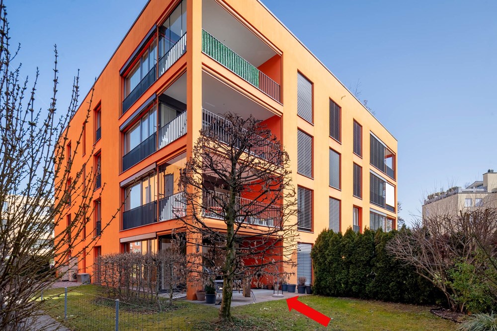 Gartenwohnung - Kauf - Wetzikon ZH, Zürich - 020 mit Pfeil - Wetzikon Bahnhofstrasse 228c (Daniel Blake Fotografie).JPG - 110460007-1326